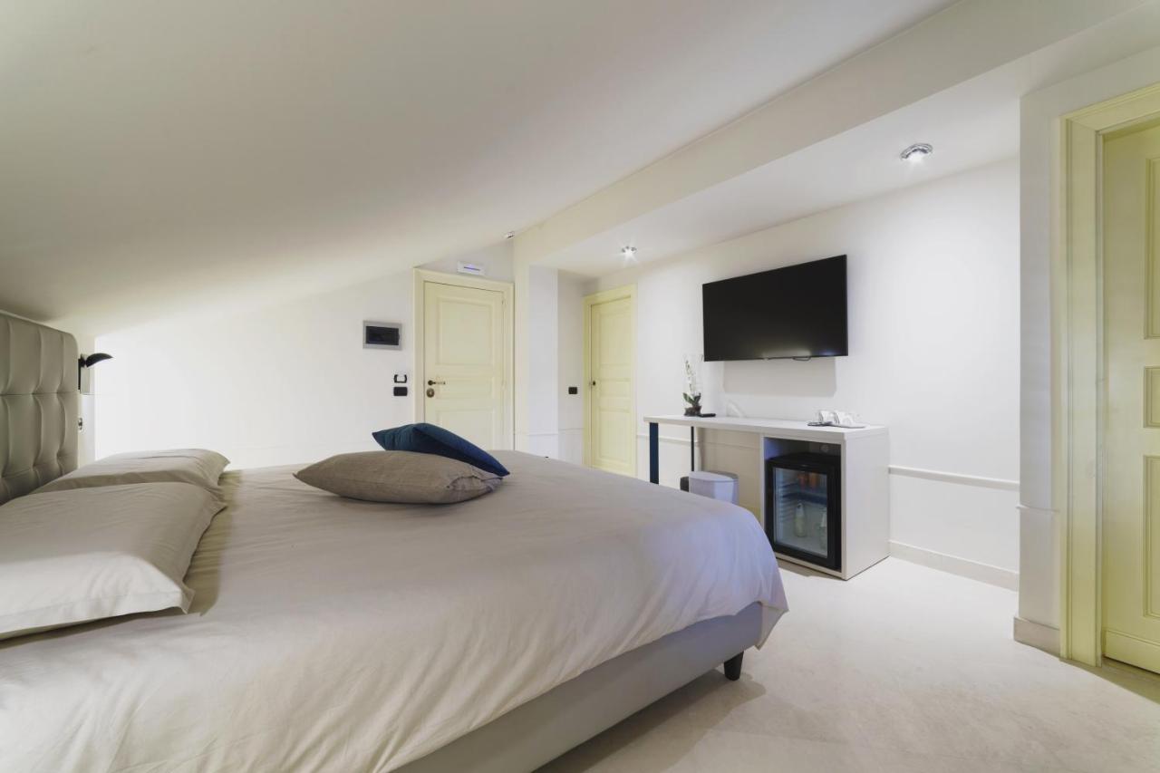 Caffetteria Luca Suite & Rooms برونتي المظهر الخارجي الصورة