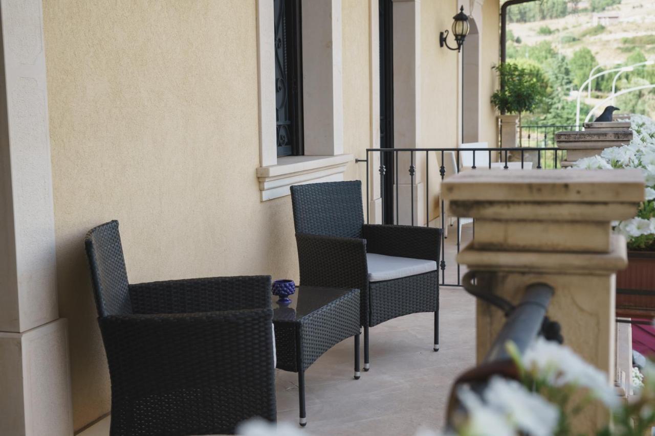 Caffetteria Luca Suite & Rooms برونتي المظهر الخارجي الصورة
