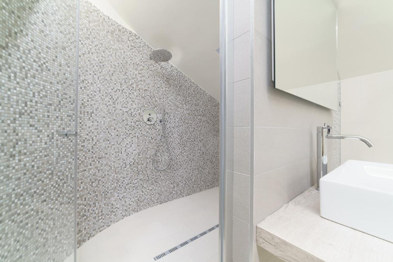 Caffetteria Luca Suite & Rooms برونتي المظهر الخارجي الصورة