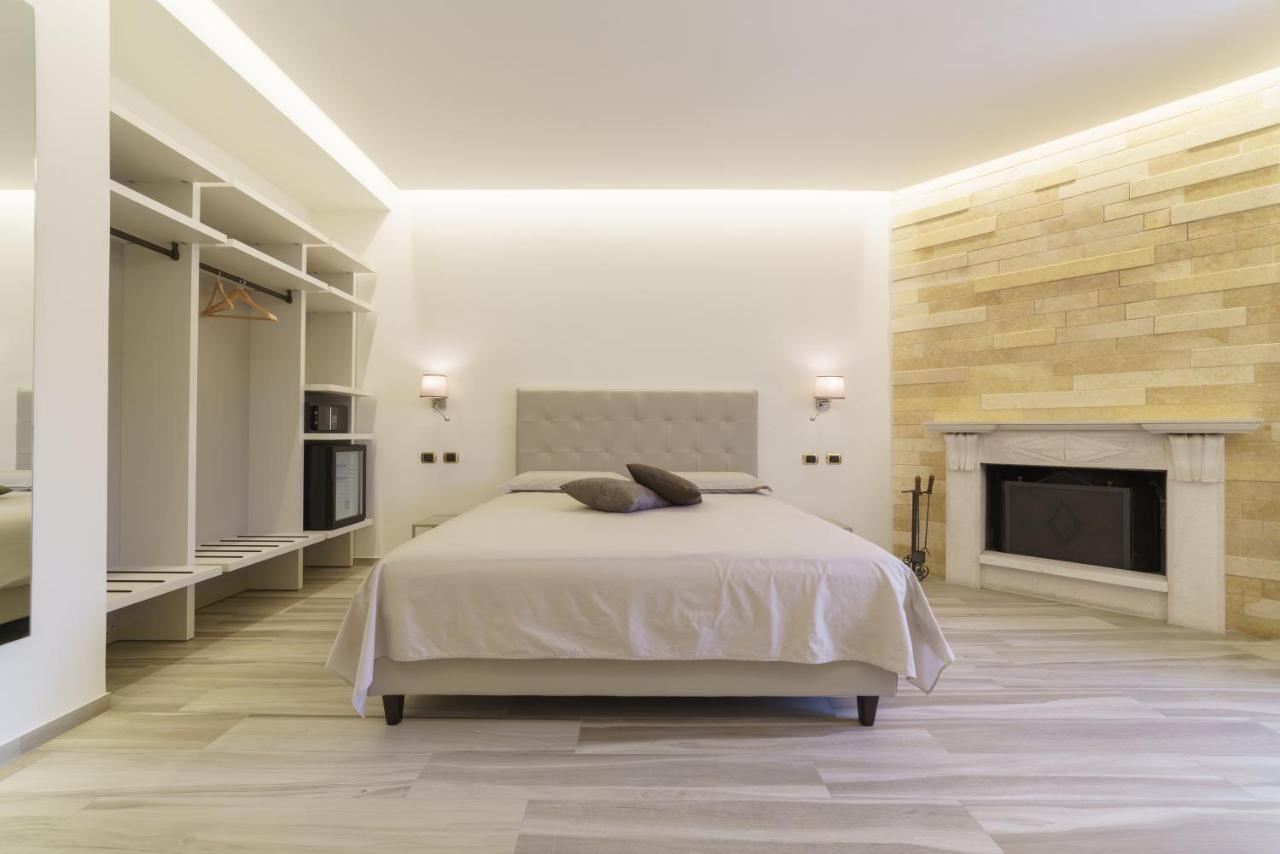 Caffetteria Luca Suite & Rooms برونتي المظهر الخارجي الصورة