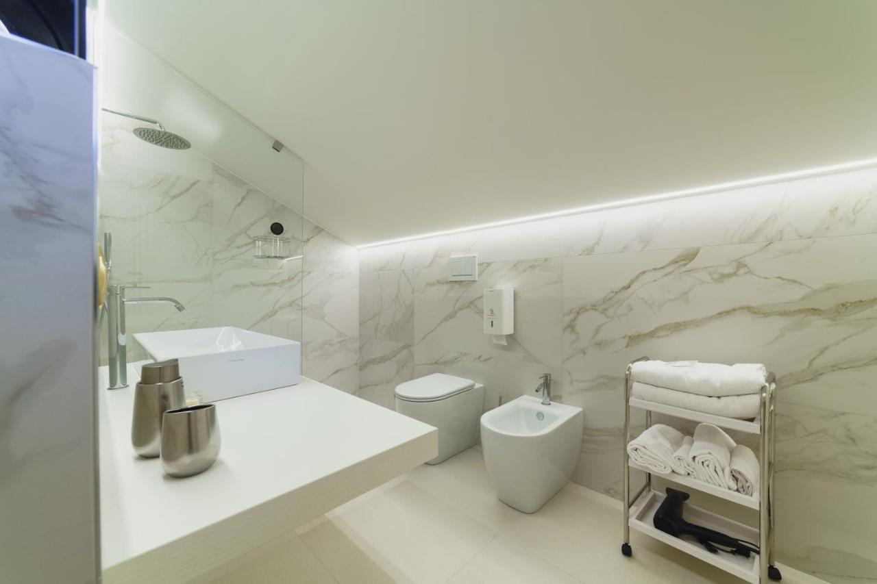 Caffetteria Luca Suite & Rooms برونتي المظهر الخارجي الصورة